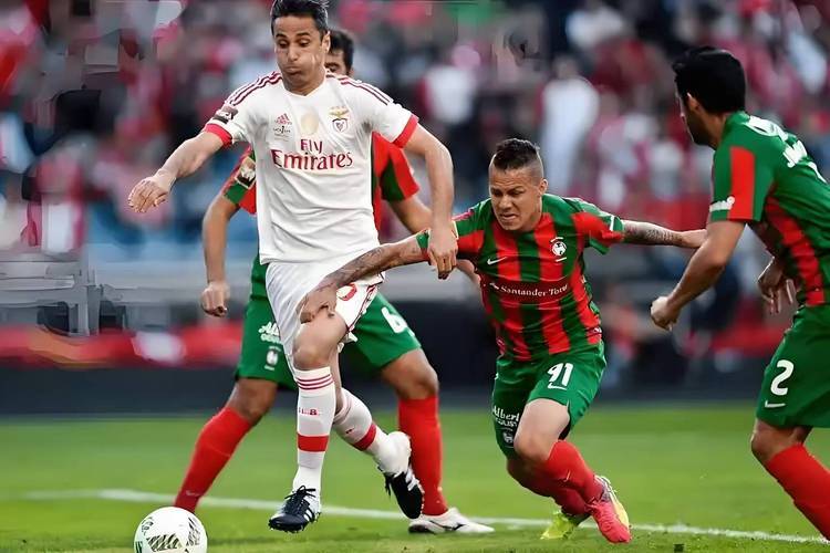 集结日葡超传出新动向，门兴格拉德巴赫防线松动，管理层表态：态度坚定，阵容厚度经受考验的简单介绍