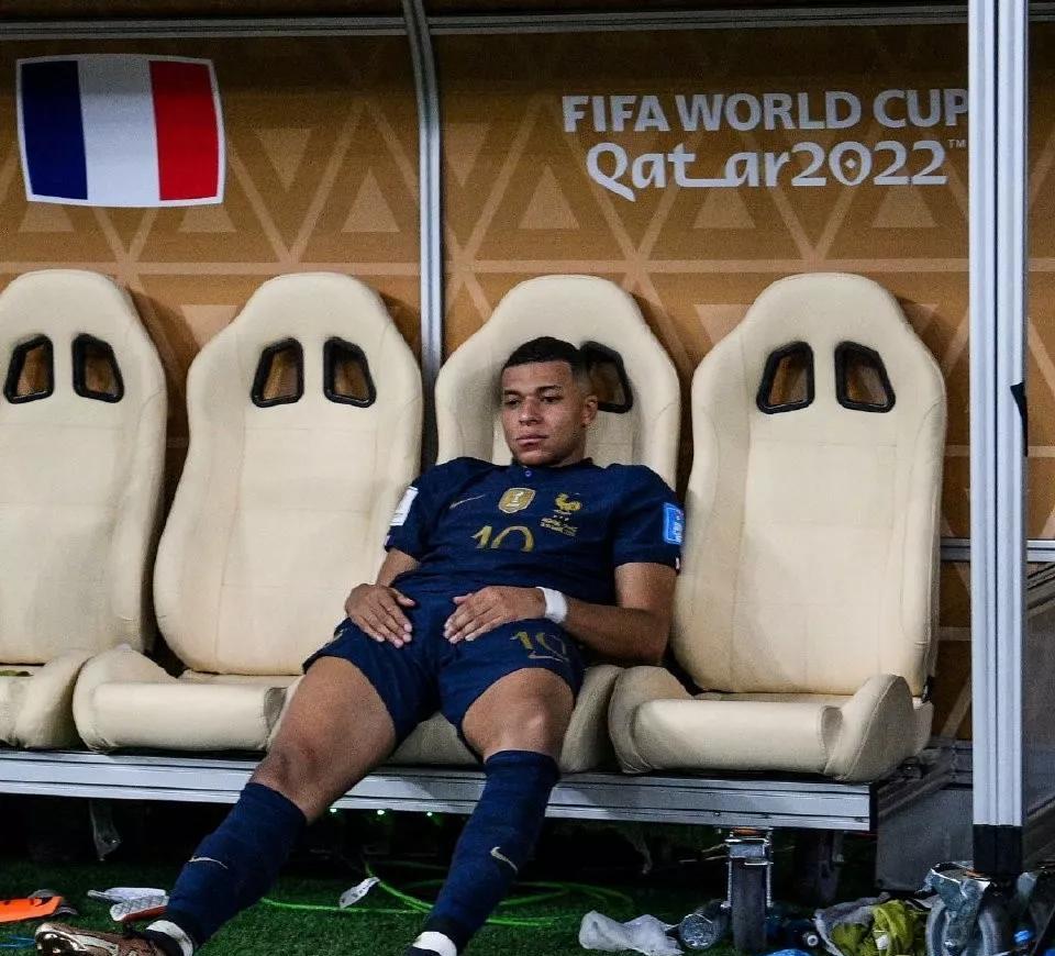 关于姆巴佩连续十场比赛得分超过突破纪录,法国队挑战极限!的信息 关于姆巴佩连续十场比赛得分超过突破纪录,法国队挑战极限!的信息