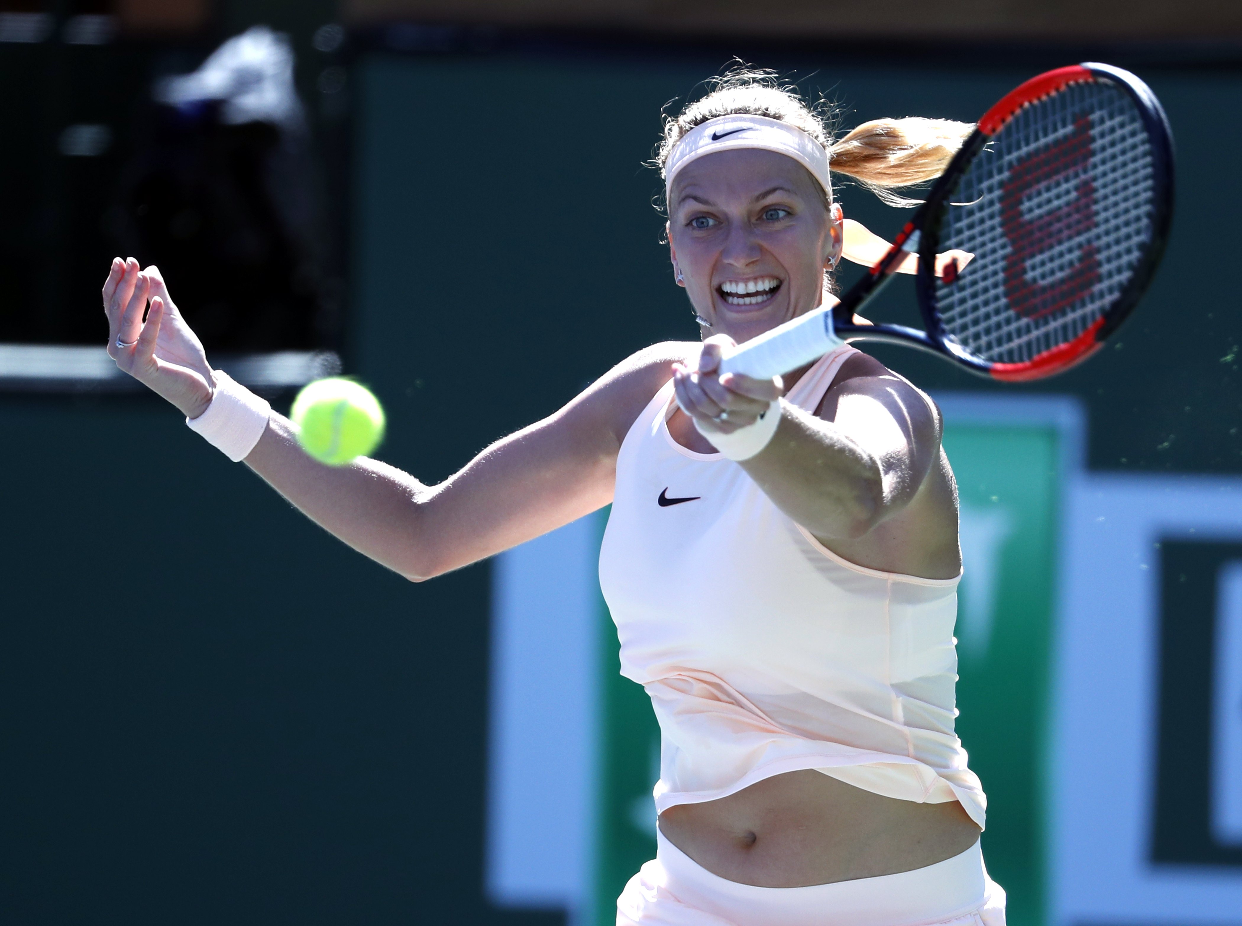 关于科维托娃回归赛场，逆转首场状态亮眼，曼联观众沸腾！的信息